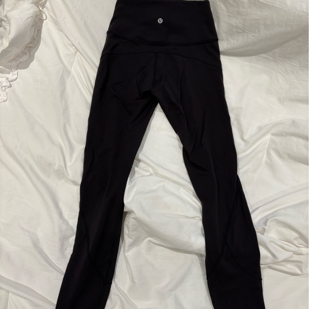 LULULEMON LEGGINGS SIZE 4